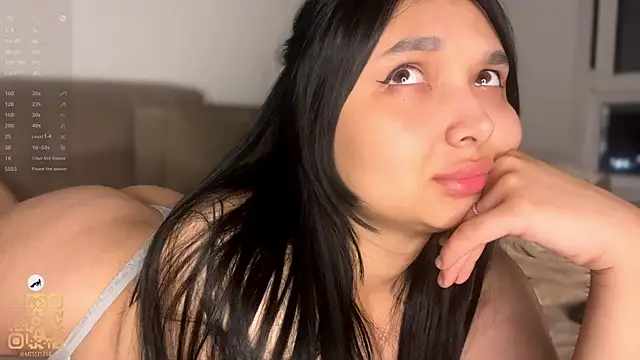 UdeleBarns 现场XXX聊天