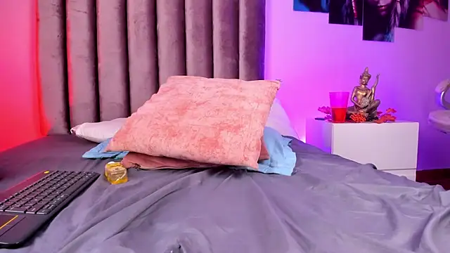 GabrielaSuarez_ Chat XXX in diretta