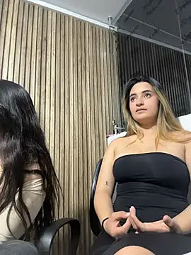 Antonella_Julieta 웹캠 쇼