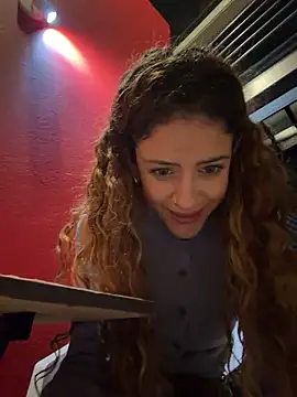 XXX chat uživo modela alana15