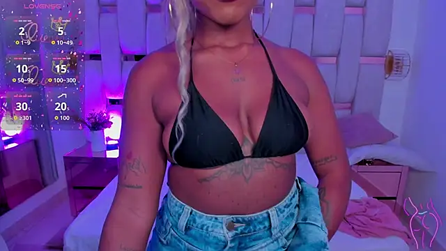 Chat XXX Live mia_schwarz