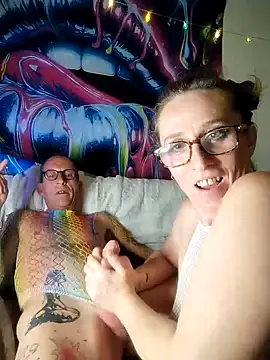 we_are_fucking_serious 라이브 XXX 채팅