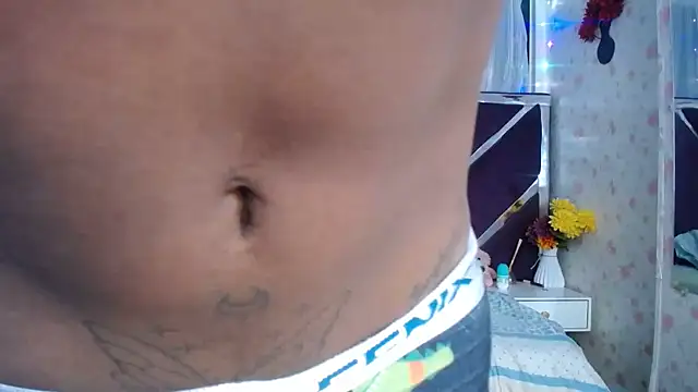 Santy_bigcock_01 在線直播表演