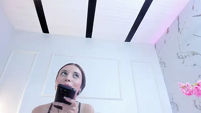 XXX chat uživo modela Cloedurant