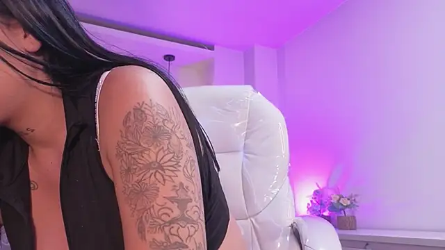 iam_sofiiaのライブXXXチャット