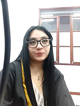 Lunaa_bellaa's Live XXX Chat