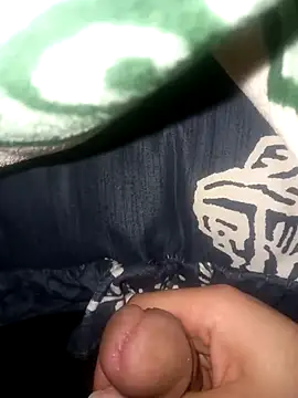 Show modela Zip_arabi na web-kameri