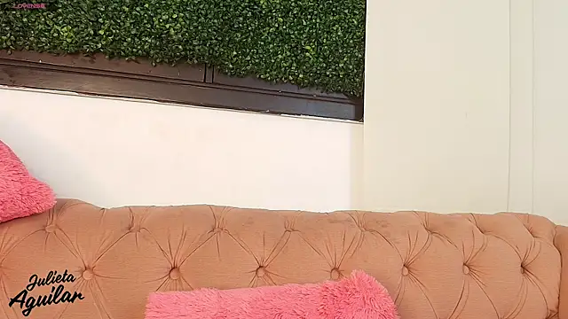 julieta_aguilar1's Live XXX Chat