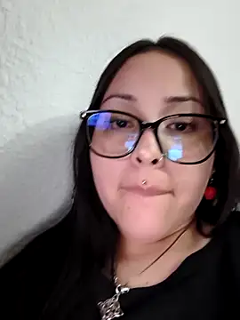 Bella-Gema 现场XXX聊天