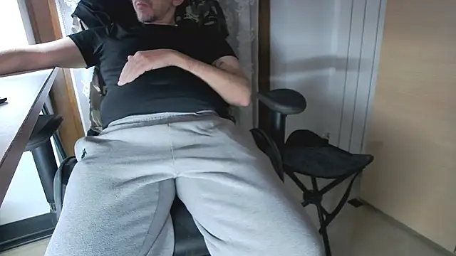 roby24m2 Live XXX Chat