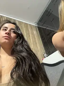 Antonella_Julieta Adlı Modelin Web Kamerası Şovu