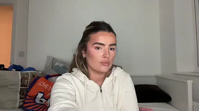 Онлайн чат XXX maisiesmithx