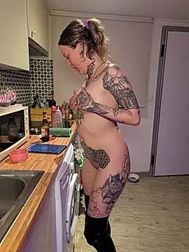 Chat +18 de sarahpearlx ao vivo