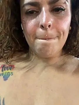 MiaHotboobs Live XXX-Chat