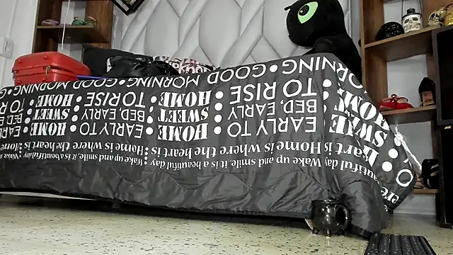 دردشة MirandaHaguen الجنسية المباشرة