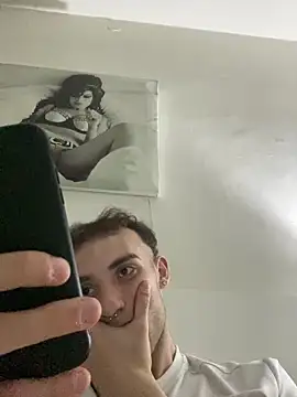 Živý XXX chat LaMaterialista