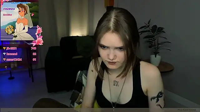 Dilara_xBaby Adlı Modelin Canlı XXX Sohbeti