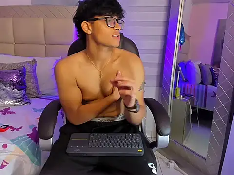 Онлайн чат XXX mathias_oberlin