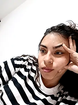 Ivanna2's Live XXX Chat