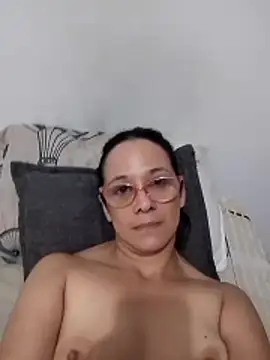 nicolle_milf1978's Live XXX Chat