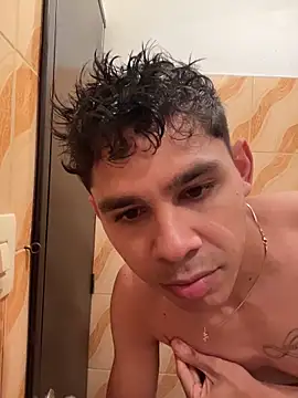 Chat +18 de KingAdrian_ ao vivo