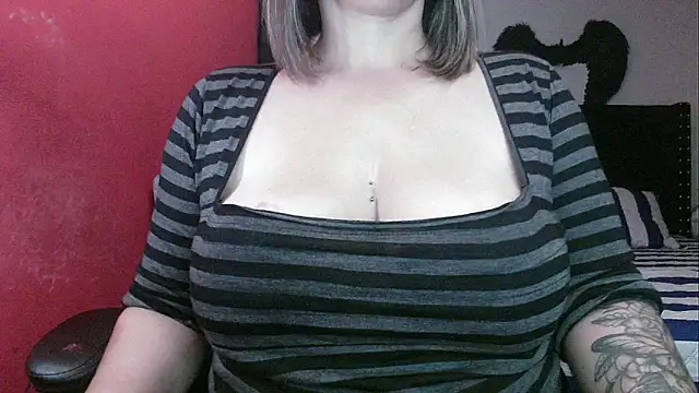 charlotedoll élő XXX-chatje