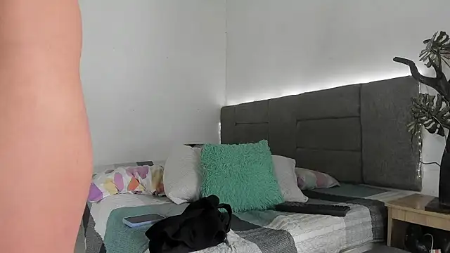 Zoel_Amber20's Live XXX Chat