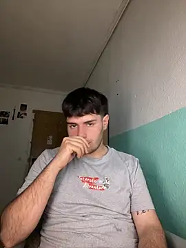 Show modela Dangreyc4 na web-kameri