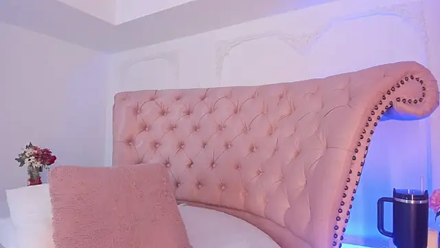 LucianaBlanco_'s Live XXX Chat