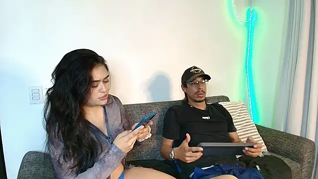 ThaisAdara24のウェブカメラショー