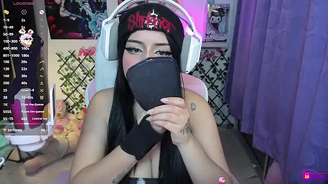 Chatroom XXX en direct de MaddyFooxx