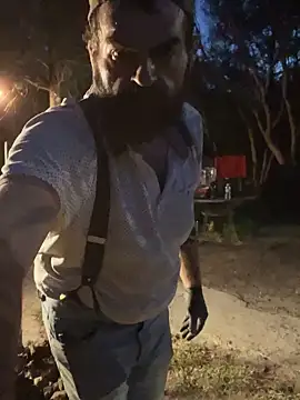 Show modela Countrypnp13 na web-kameri