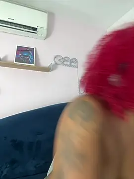 RubyRosselのライブXXXチャット