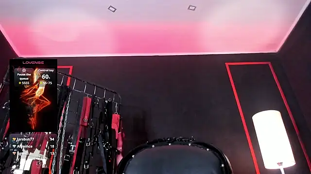 Carolina_Arias Adlı Modelin Canlı XXX Sohbeti