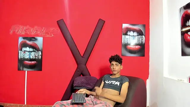 VERY_HOT_GUYS Show Webcam