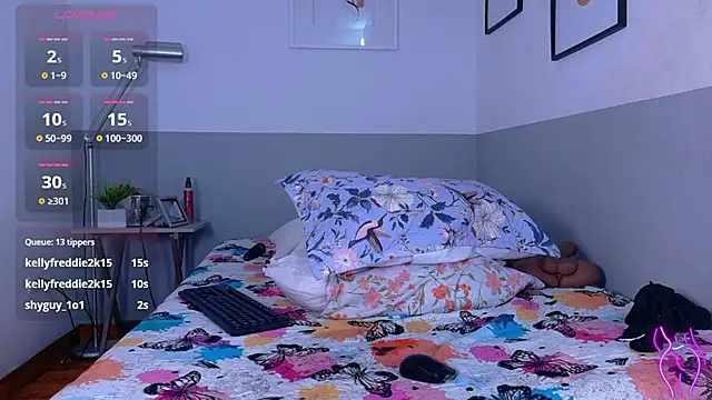 missfoster: απευθείας συνομιλία ΧΧΧ