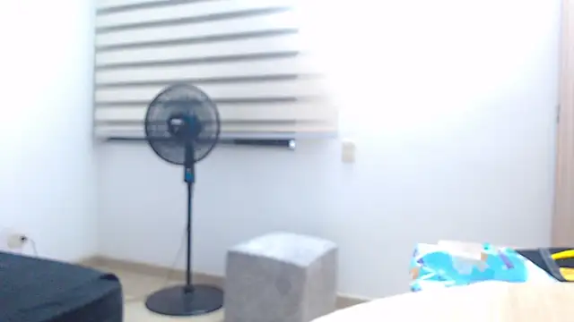 hottie_couplee Adlı Modelin Canlı XXX Sohbeti