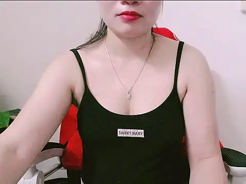 Suhynxx Adlı Modelin Canlı XXX Sohbeti