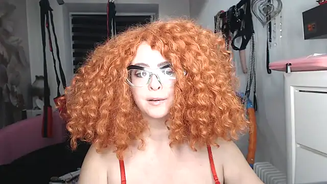 MISSwithDOLLS Adlı Modelin Canlı XXX Sohbeti