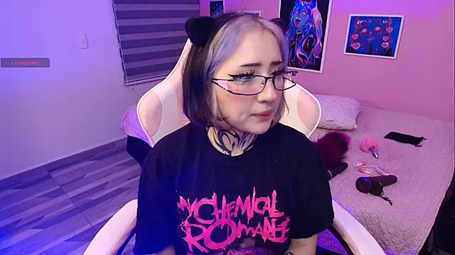 Miwa_violet Live XXX-chat