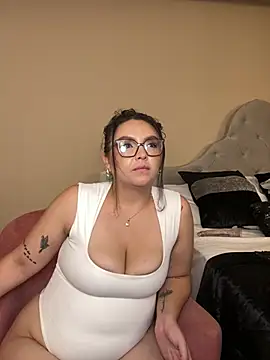 AlmaraRouge লাইভ XXX চ্যাট