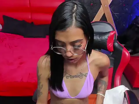 KarlaSlutSkinny__'s Live XXX Chat