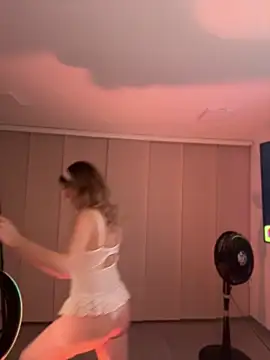 Sembang XXX Secara Langsung NicoleCut