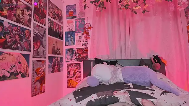 Živý XXX chat MissCurvyTop