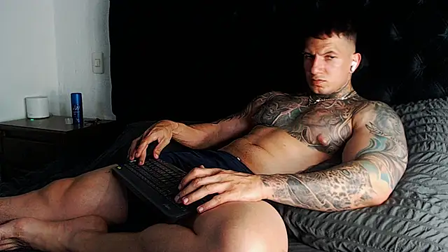 Shane_Clay Live XXX-Chat