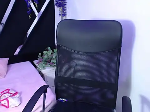 Živý XXX chat hazel_18_