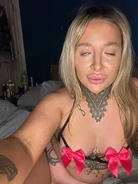 Summerwestt's Live XXX Chat