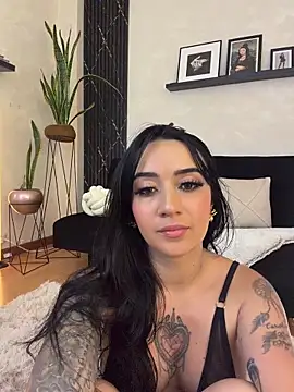 EmmyEvans1 Live XXX-chat