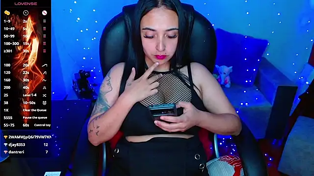 Chatroom XXX en direct de AmberGoddess_