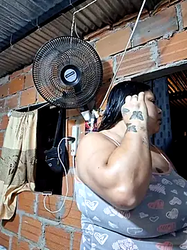 Juli_Powl 现场XXX聊天